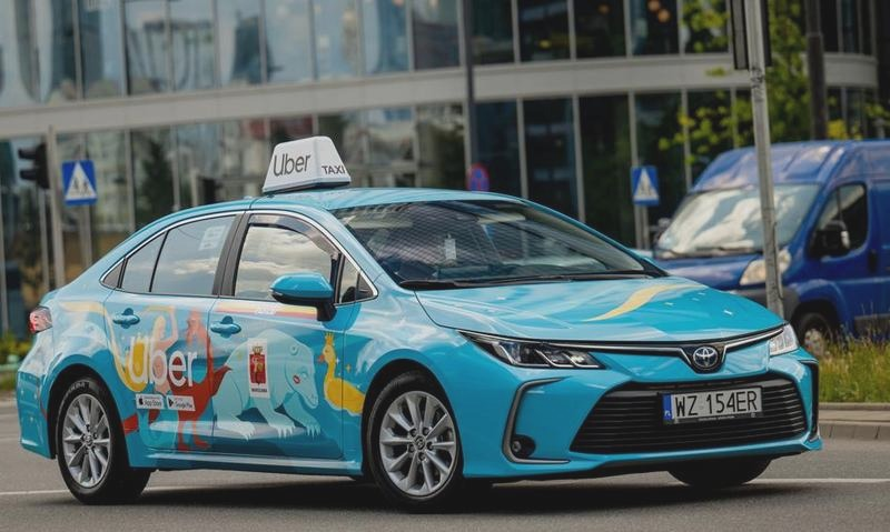 Jaka aplikacja do taxi? porównanie cen i funkcji